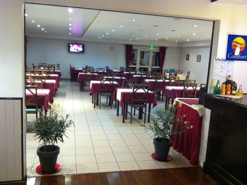 Comfort Hotel Poissy Technoparc Екстер'єр фото