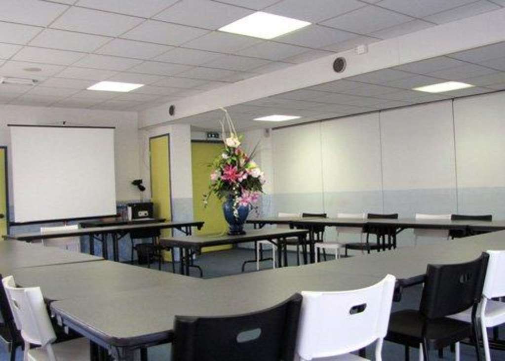 Comfort Hotel Poissy Technoparc Зручності фото